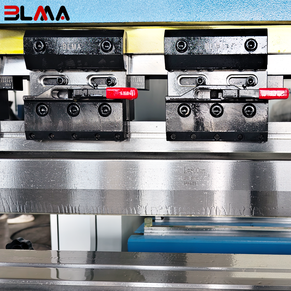 2025-BLMA-WE67K-200T3200 DA53T 4+1 Axis CNC Hydraulic Press Brake