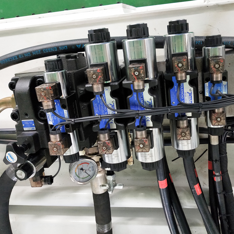DW130CNC-2A-1S CNC Tube Bender Tube Bending Machine