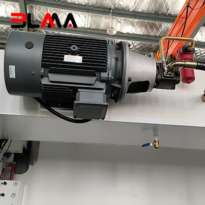 400T3200 DA53T 4+1 Axis CNC Press Brake – 400 Ton 3200mm Heavy Duty CNC Bending Machine