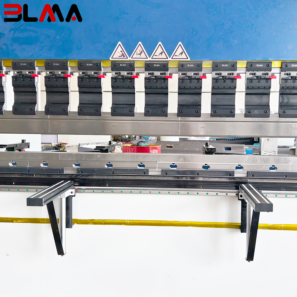 2026-BLMA-WE67K-130T3200 DA66T 6+1 Axis CNC Press Brake with Advanced Graphic Control for Precision Sheet Metal Bending