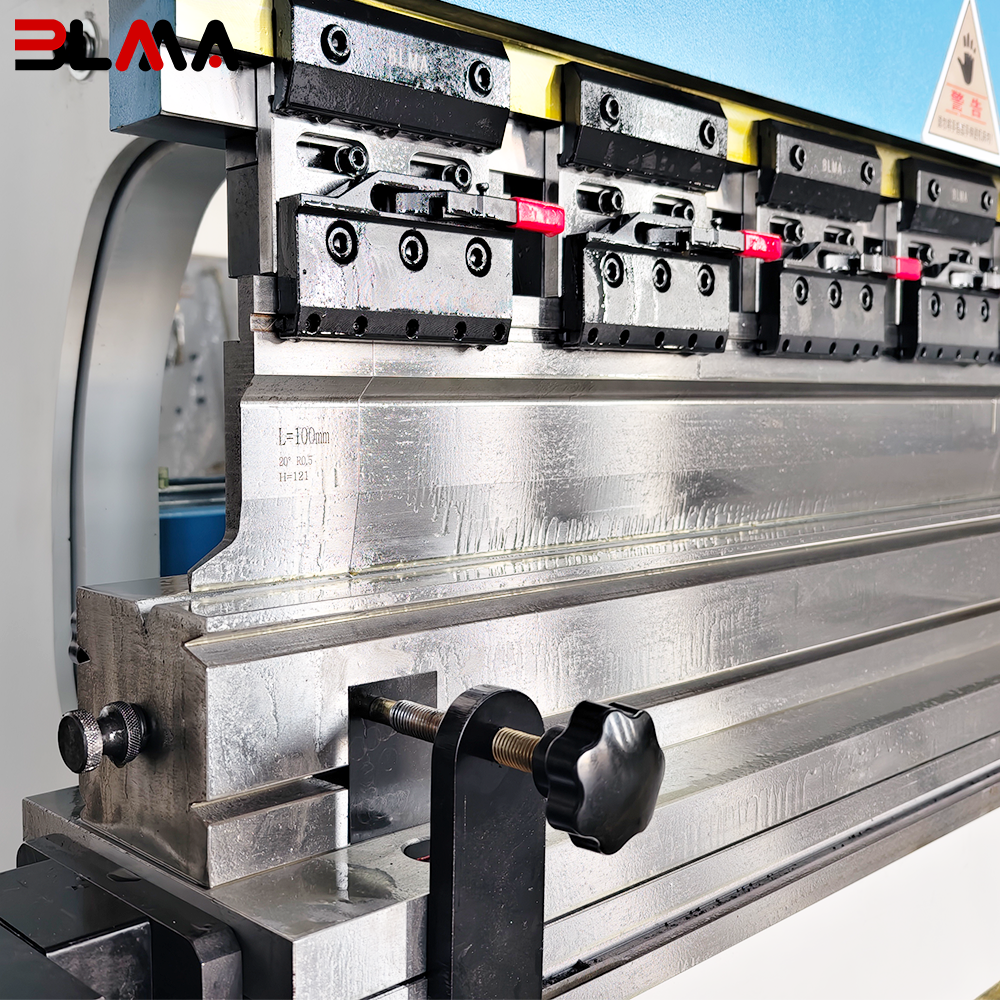 2026-BLMA-WE67K-200T3200 DA53T 4+1 Axis CNC Press Brake