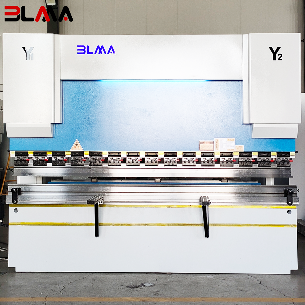 2025-BLMA-WE67K-200T3200 DA53T 4+1 Axis CNC Hydraulic Press Brake