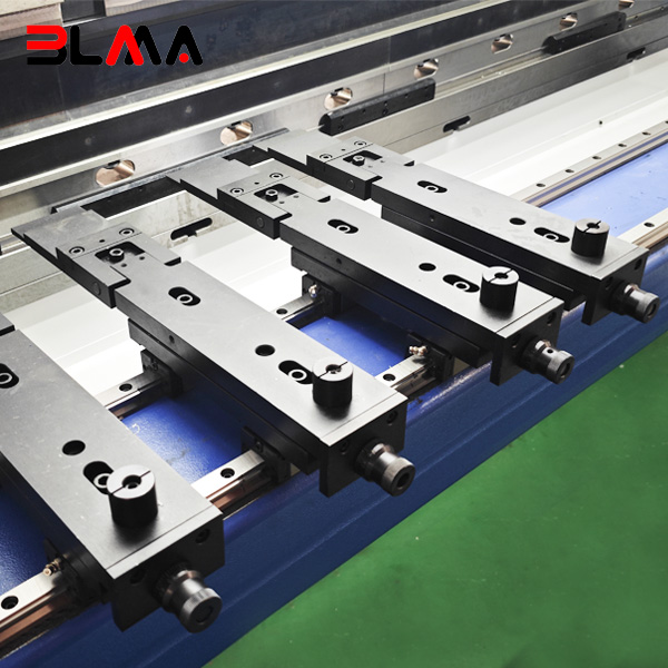 2025-BLMA-WE67K-200T3200 DA58T 4+1 Axis CNC Hydraulic Press Brake