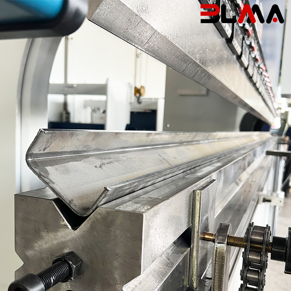 2025-BLMA-WE67K-400T6000 ET18 4+1 Axis CNC Hydraulic Press Brake