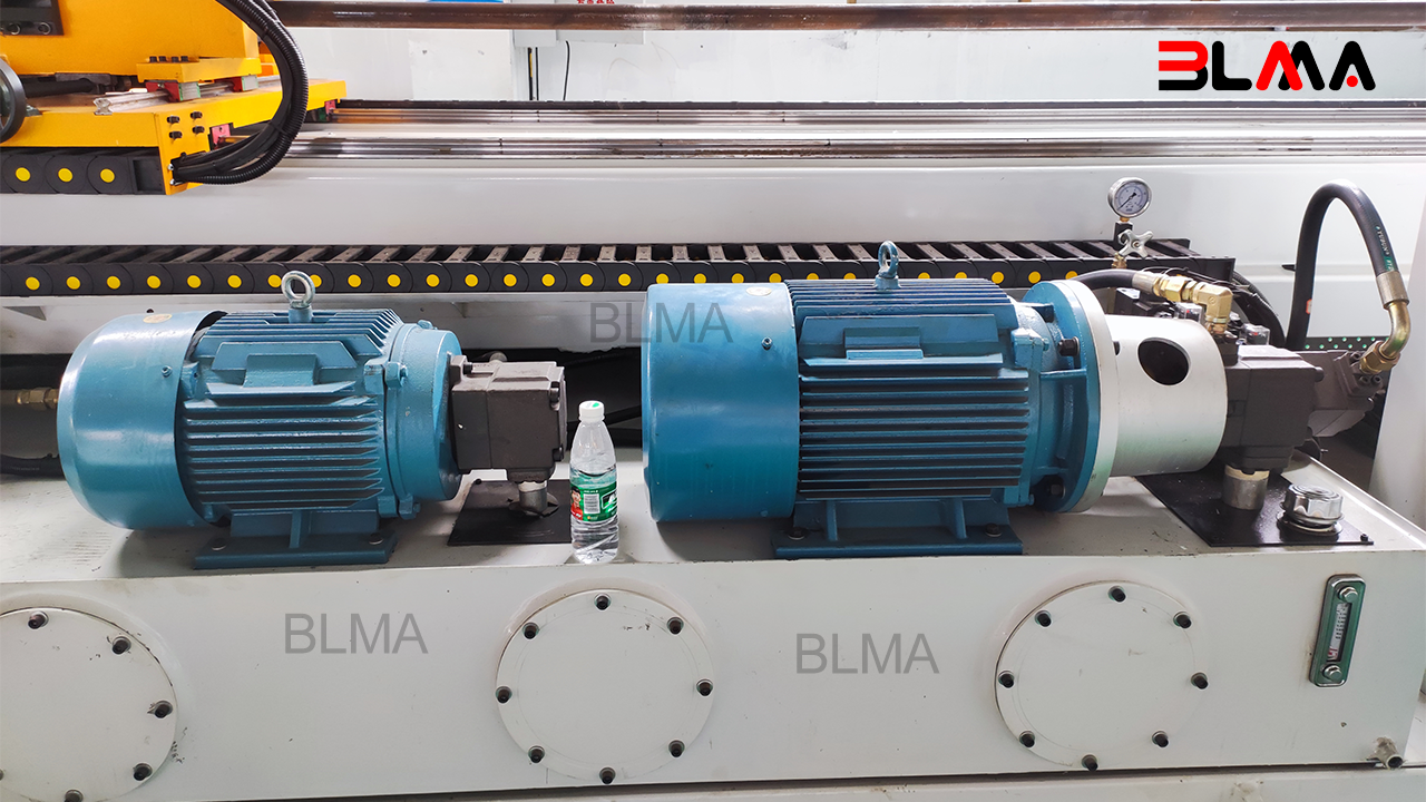 Hydraulic Tube Bending Machine1.png