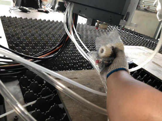 Rack cleaning device